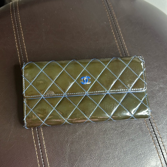 Chanel Black Quilted Leather Chain Wallet - Picture 4 of 17